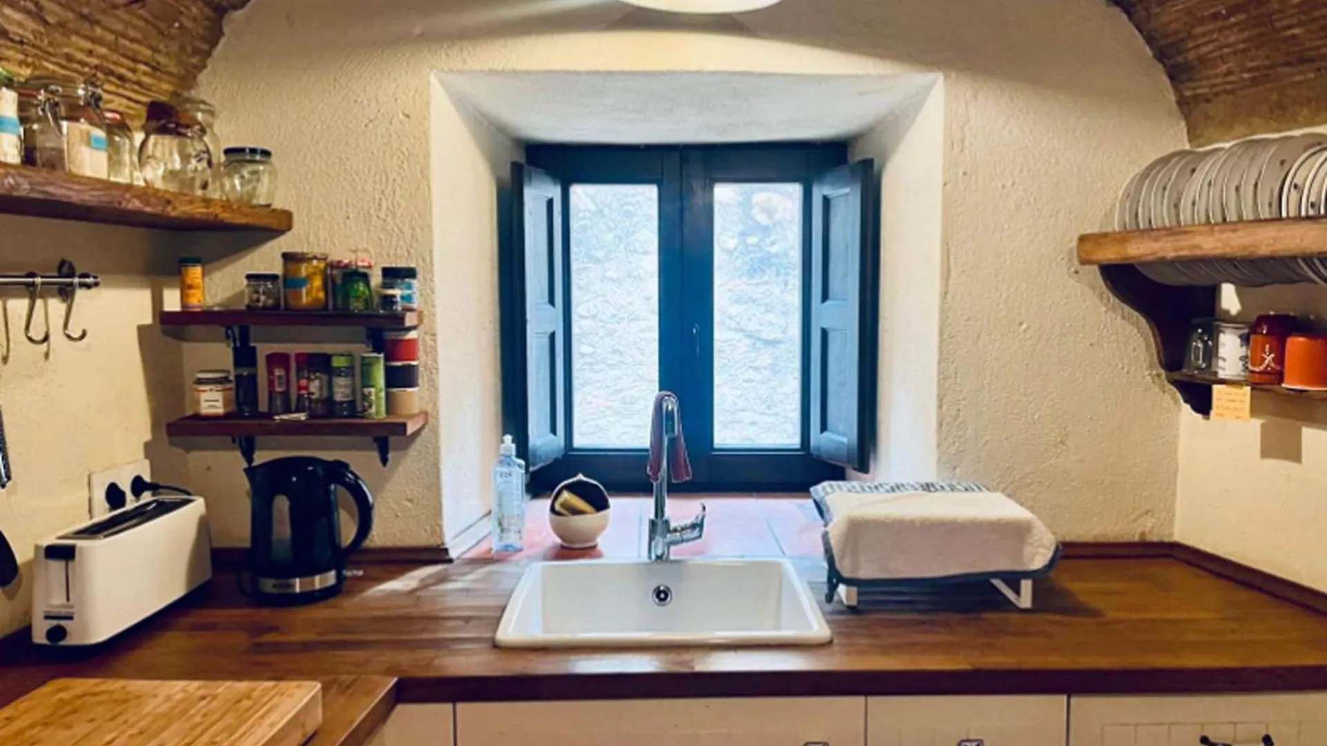 Traditional House For 4 People In Valveralla Gérone Appartement