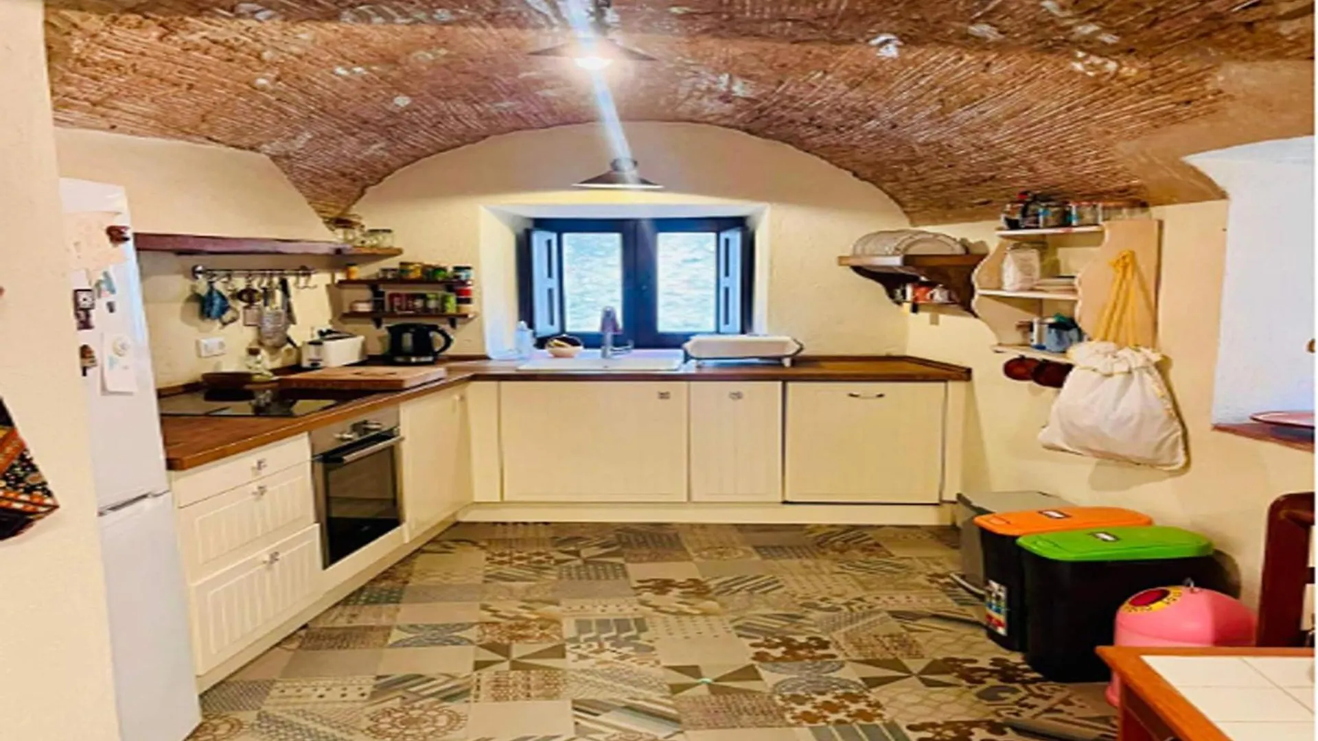 Traditional House For 4 People In Valveralla Gérone